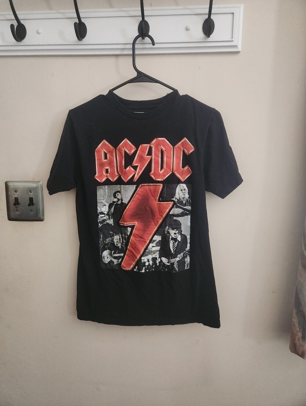 🎉 Mens: ACDC Band Tee